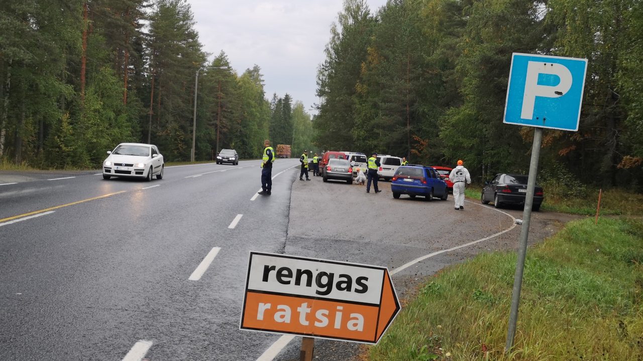 Rengasratsia tien päällä vuonna 2019.