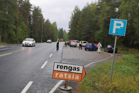 Rengasratsia tien päällä vuonna 2019.