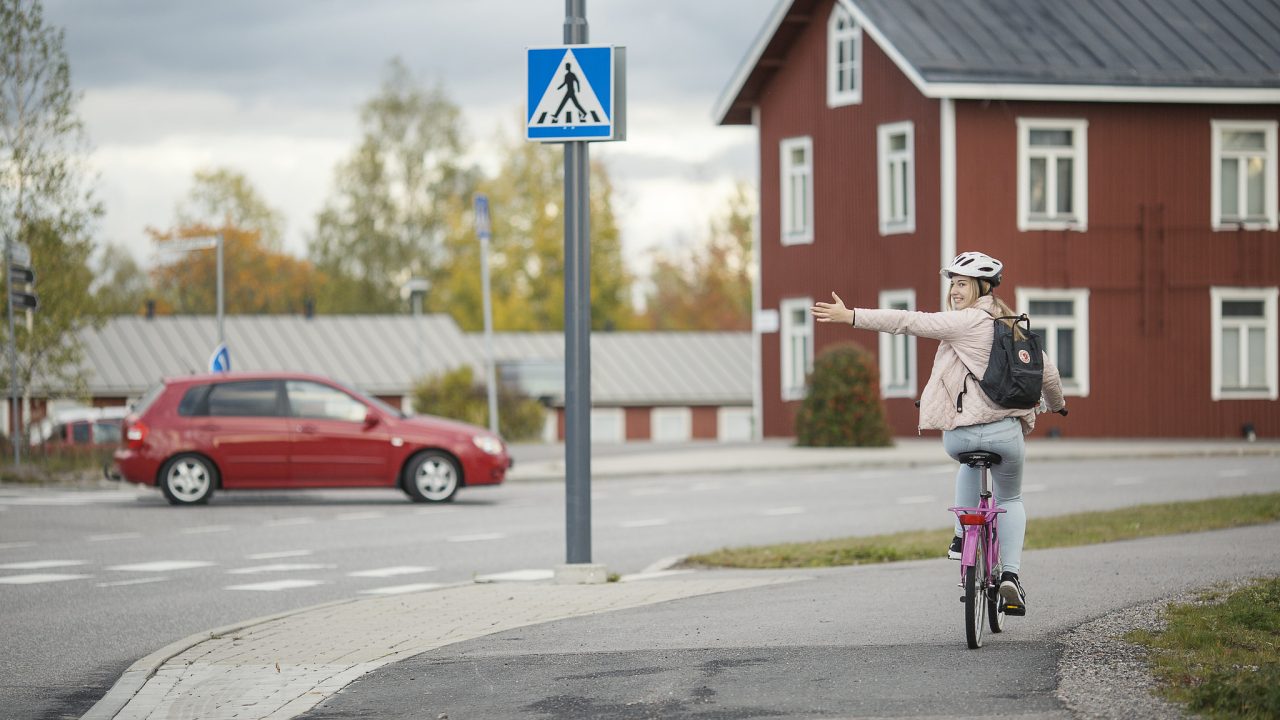 nuoria mukaan liikenneturvallisuustyöhön